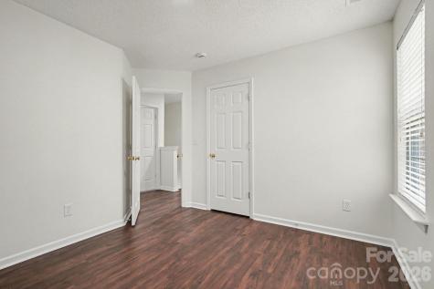 6308 Dumont Lane Charlotte NC 28269