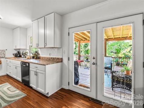 60 Skyview Terrace Asheville NC 28806