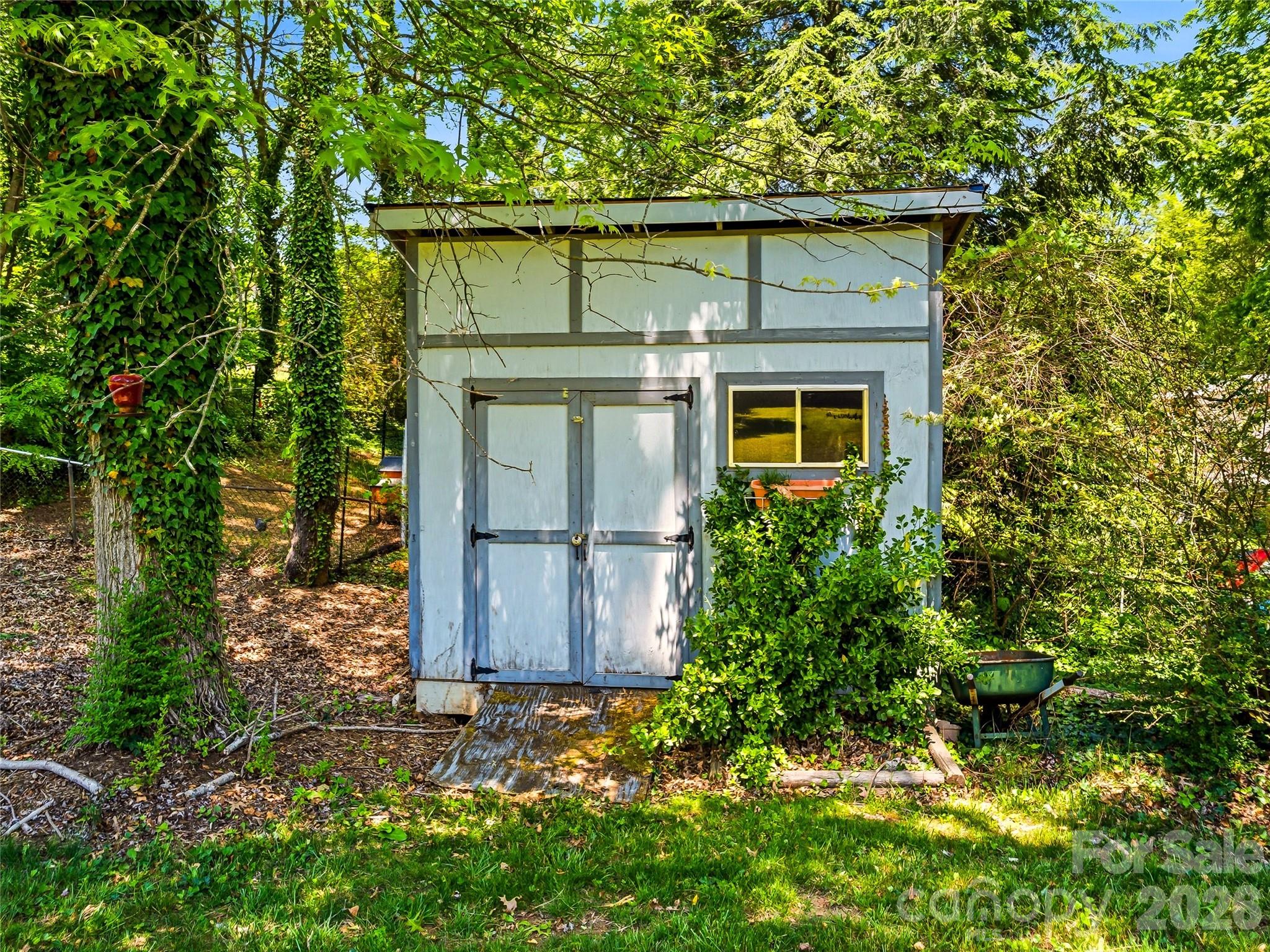 60 Skyview Terrace Asheville NC 28806