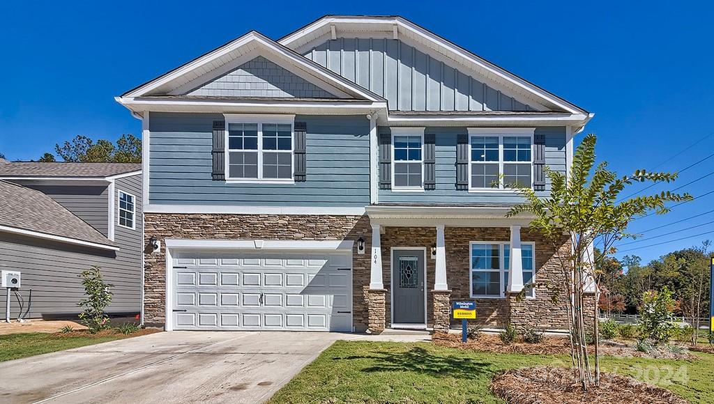 563 Country Oak Drive Asheville NC 28804