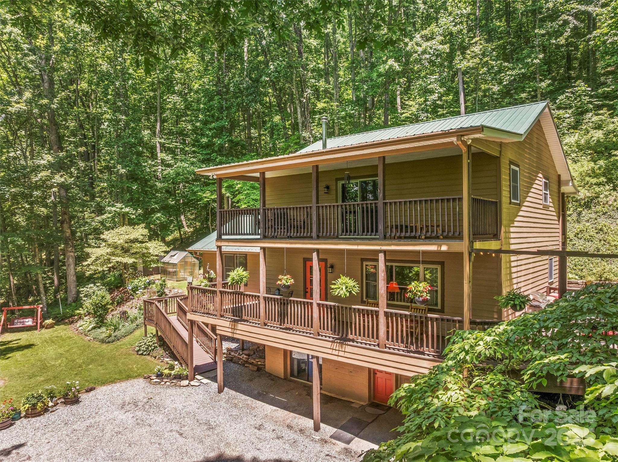747 Bear Cove Circle Bryson City NC 28713