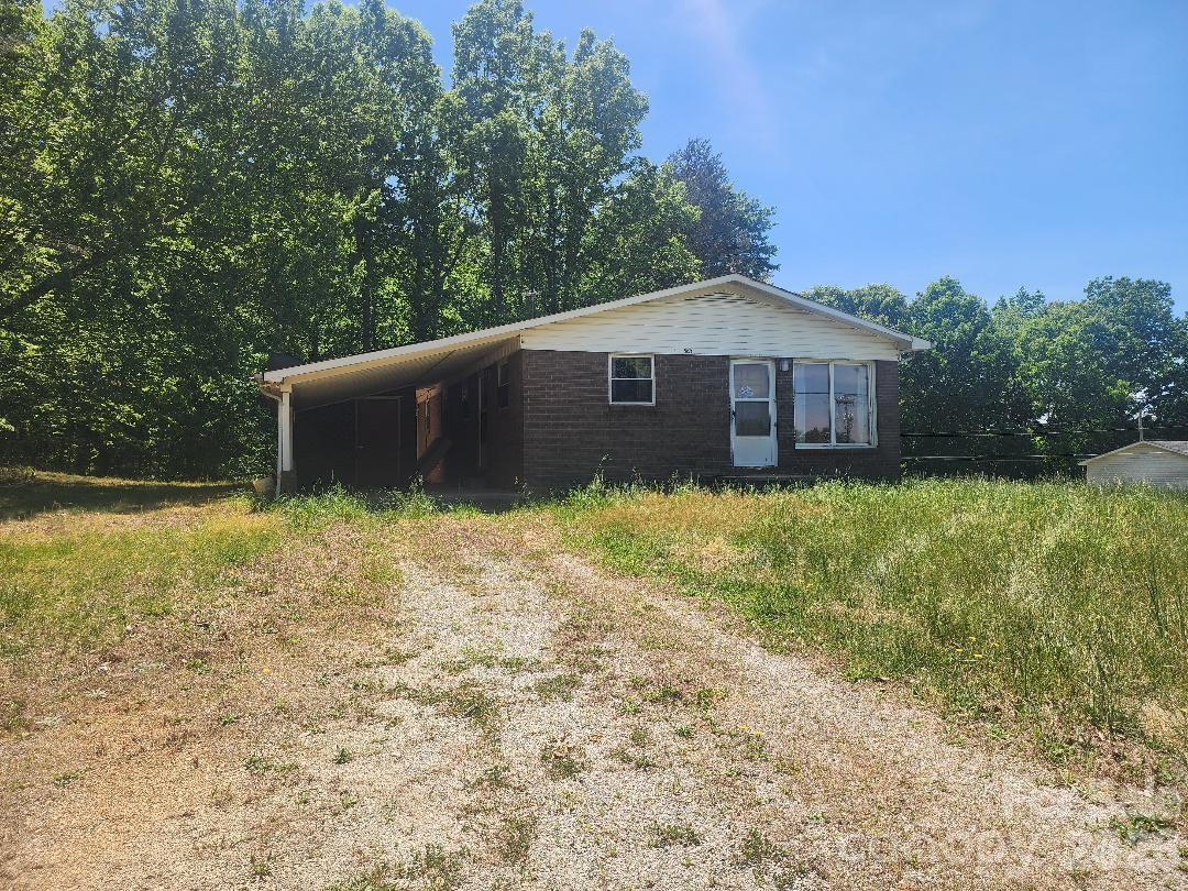 5824 Sugar Loaf Road Connelly Springs NC 28612