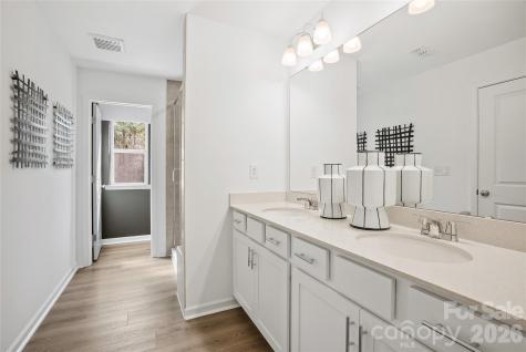 11904 Oak Street Charlotte NC 28269