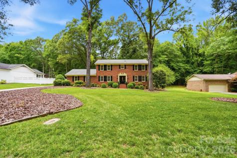 405 Hillcrest Drive Harrisburg NC 28075