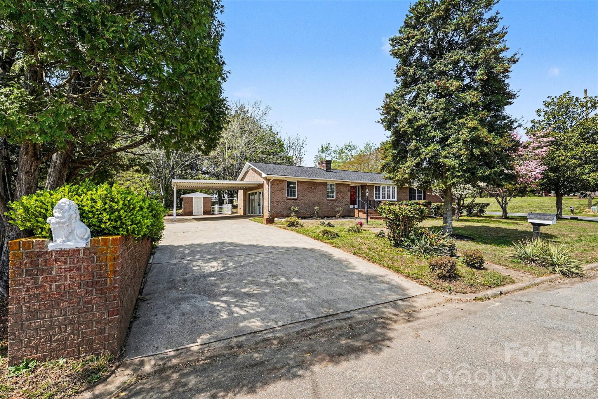 100 Kenwood Lane Lexington NC 27295