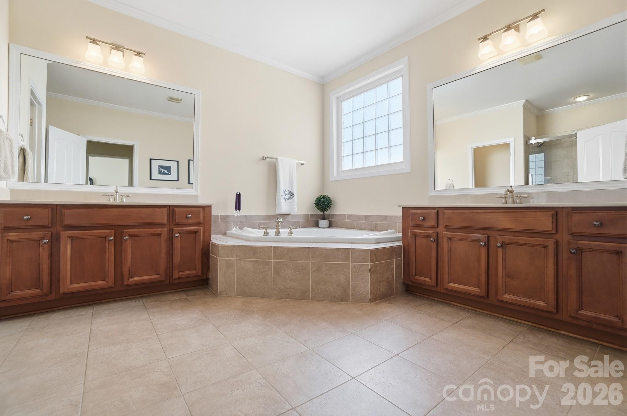 6712 Old Persimmon Drive Charlotte NC 28227