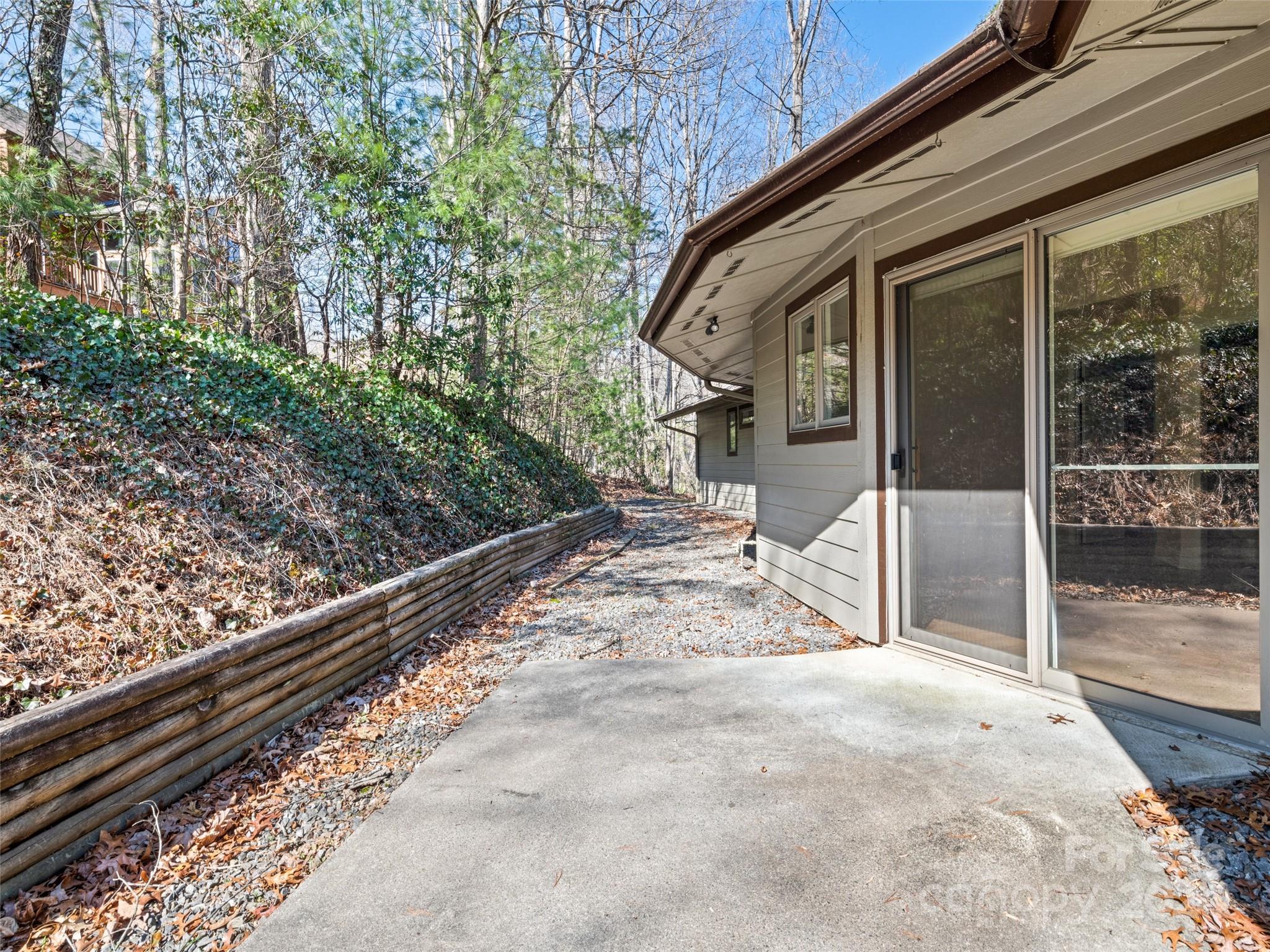111 Oak Hollow Drive Asheville NC 28805