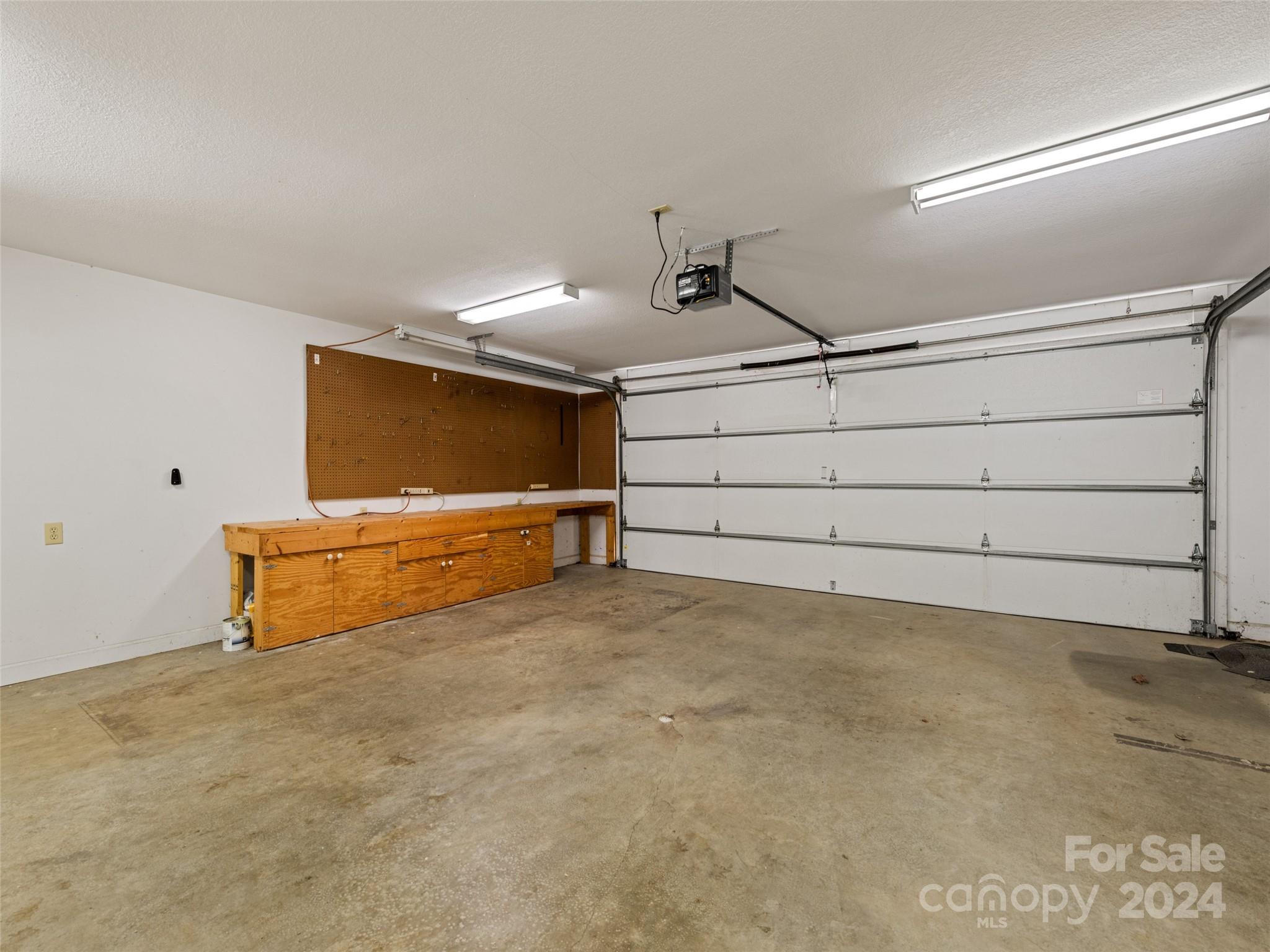 111 Oak Hollow Drive Asheville NC 28805