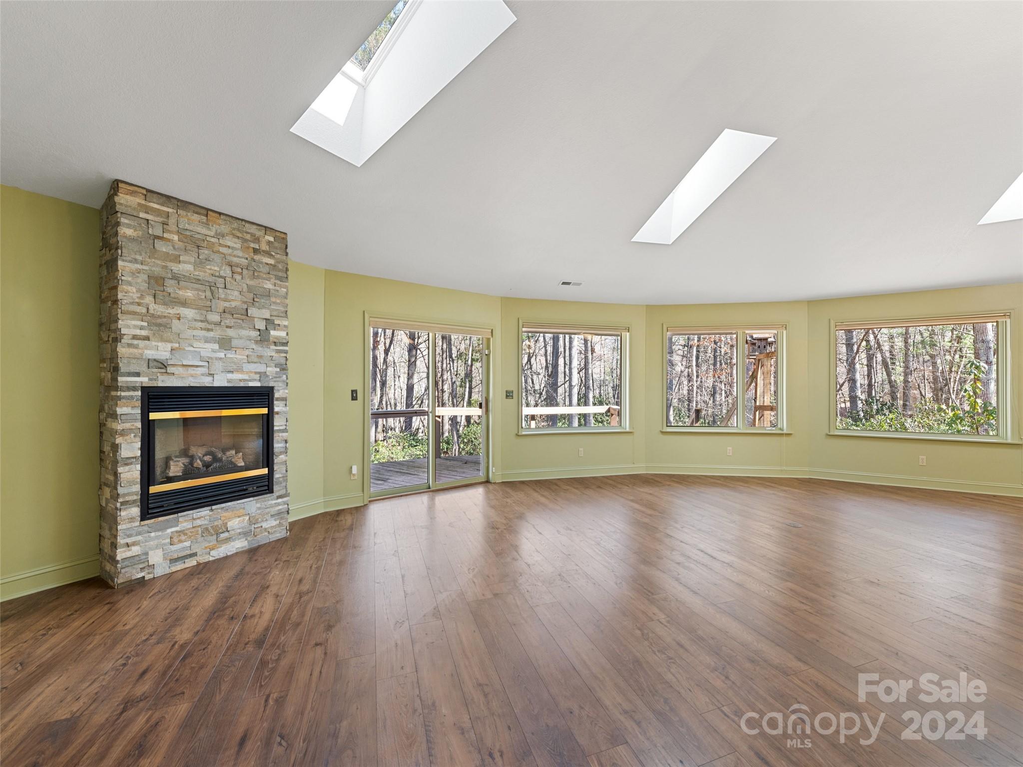 111 Oak Hollow Drive Asheville NC 28805