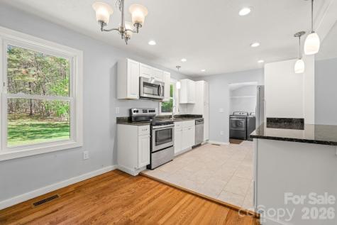 154 Cactus Lane Franklin NC 28734