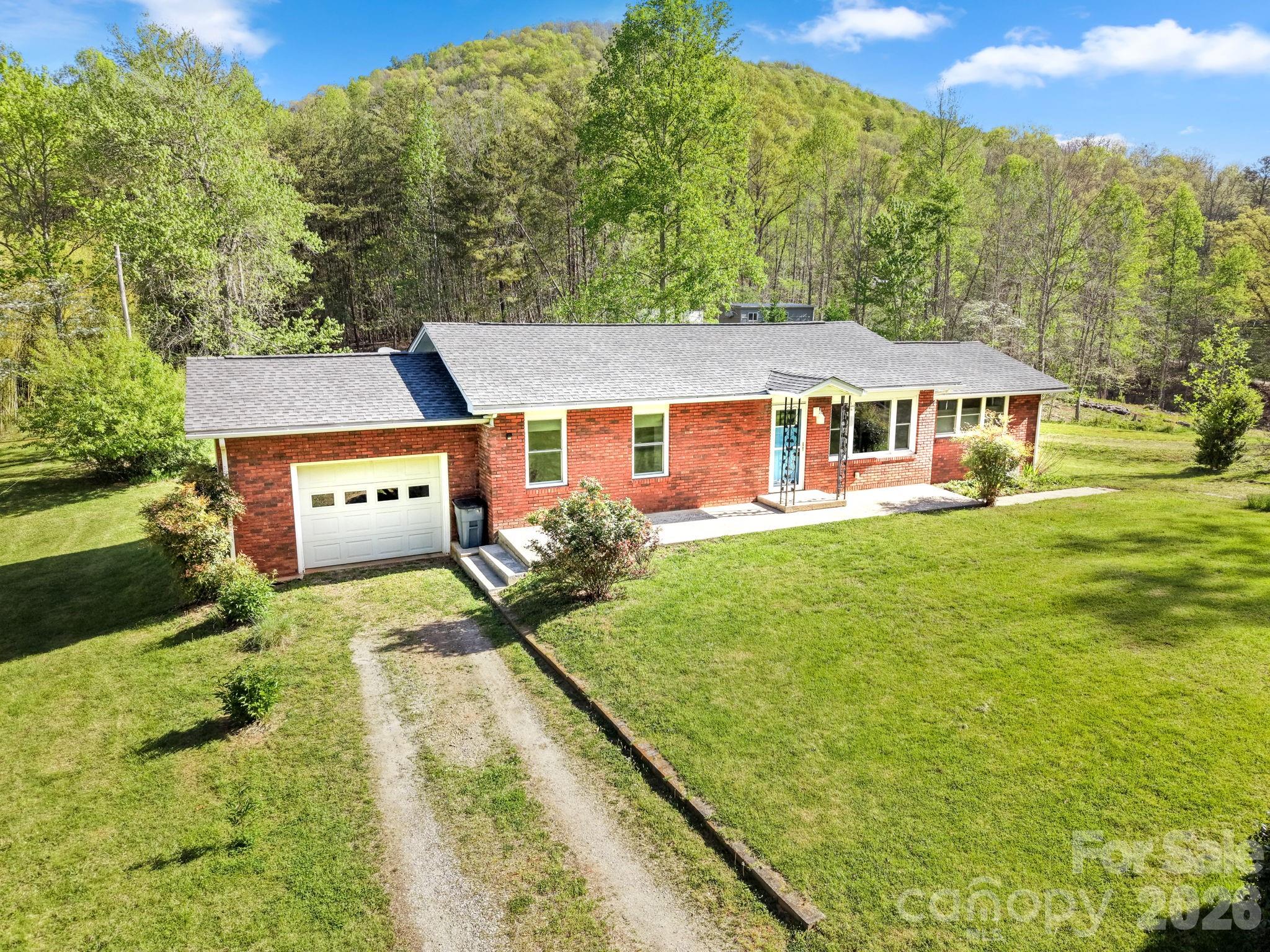 154 Cactus Lane Franklin NC 28734
