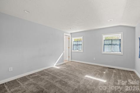 154 Cactus Lane Franklin NC 28734