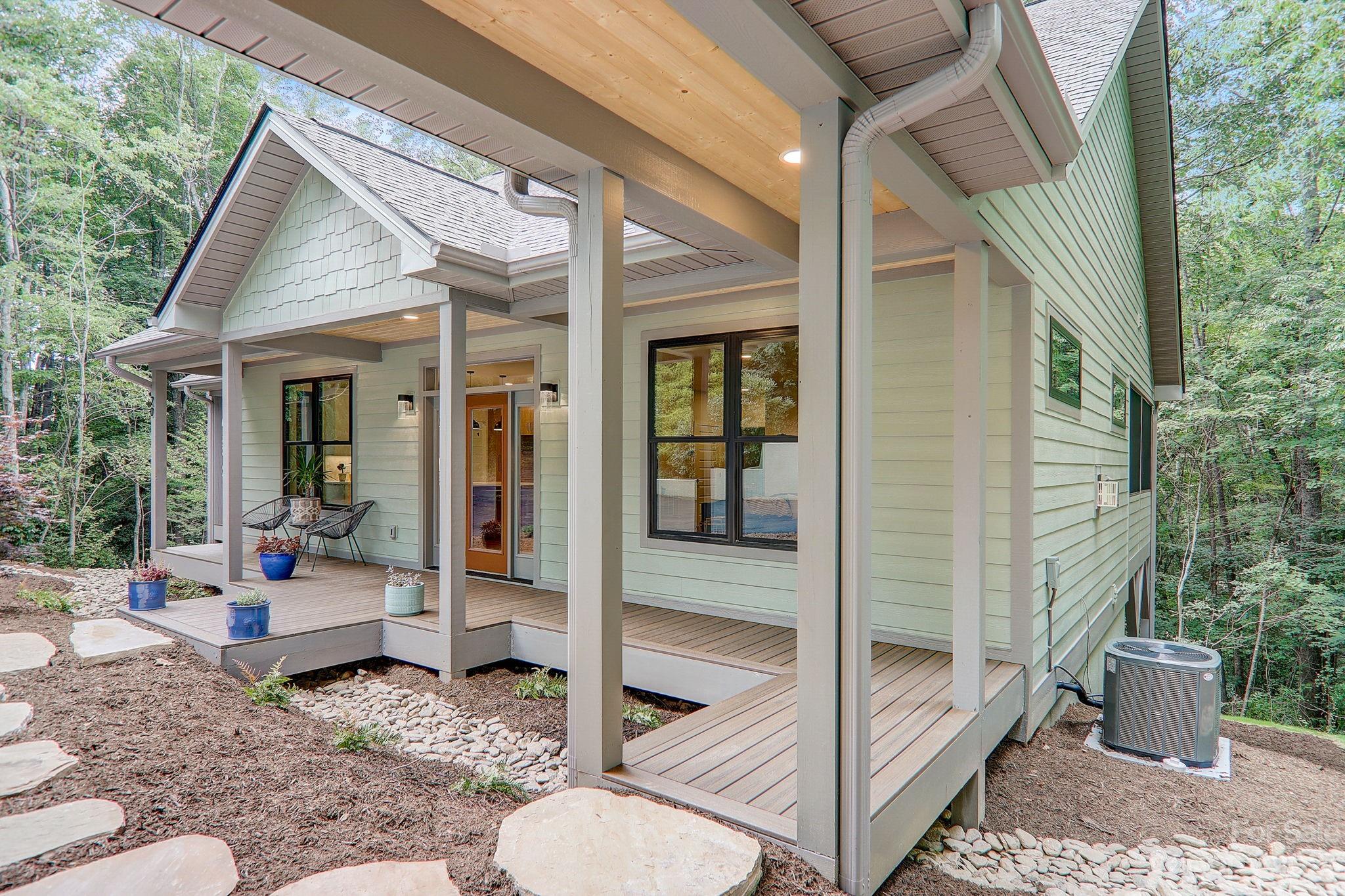 20 Maple Cove Drive Swannanoa NC 28778