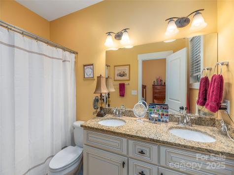 21 Byrdcliffe Lane Asheville NC 28805