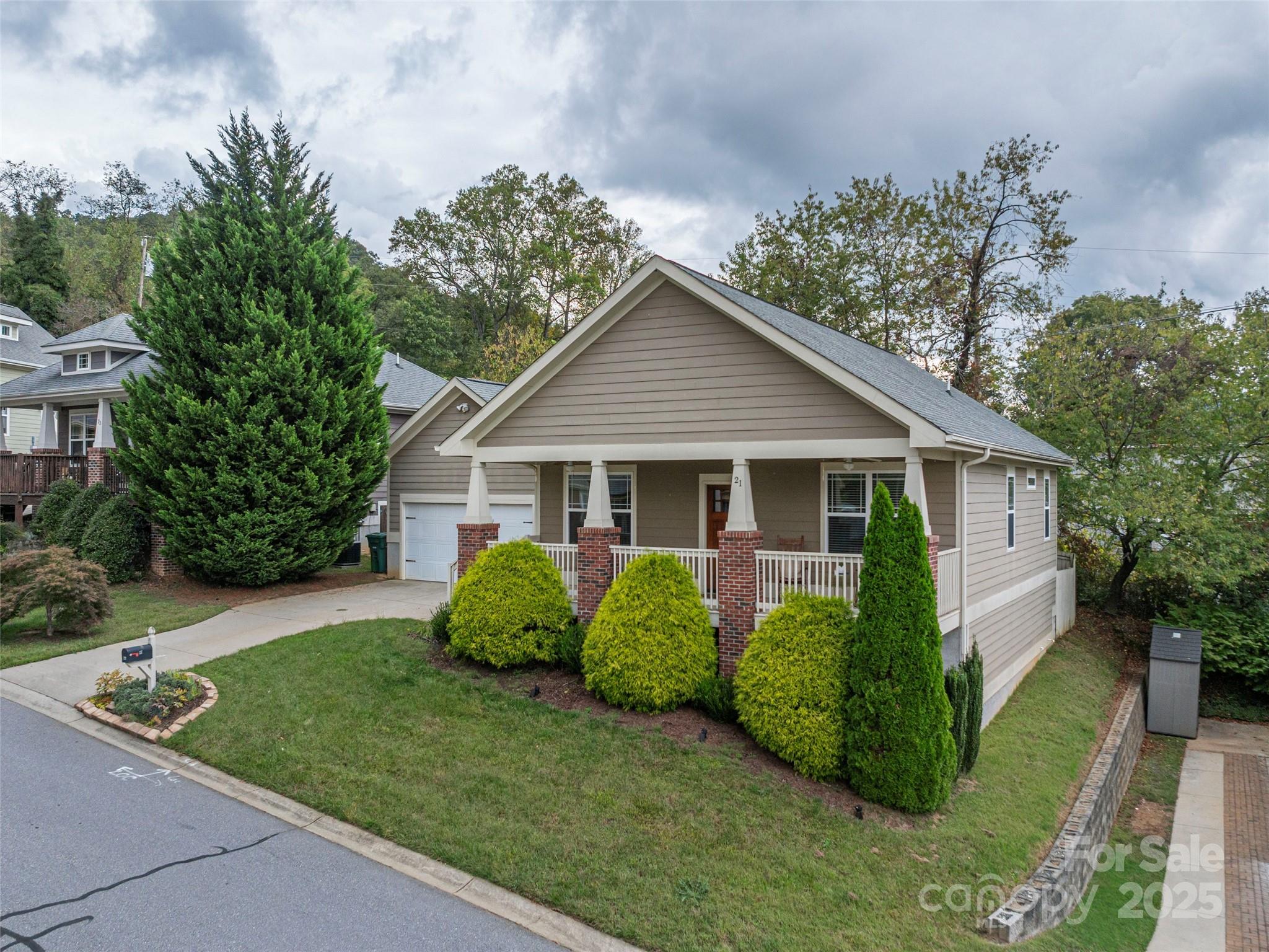 21 Byrdcliffe Lane Asheville NC 28805