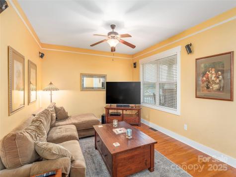 21 Byrdcliffe Lane Asheville NC 28805