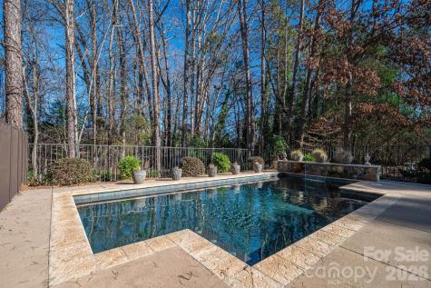 8000 Water View Drive Belmont NC 28012