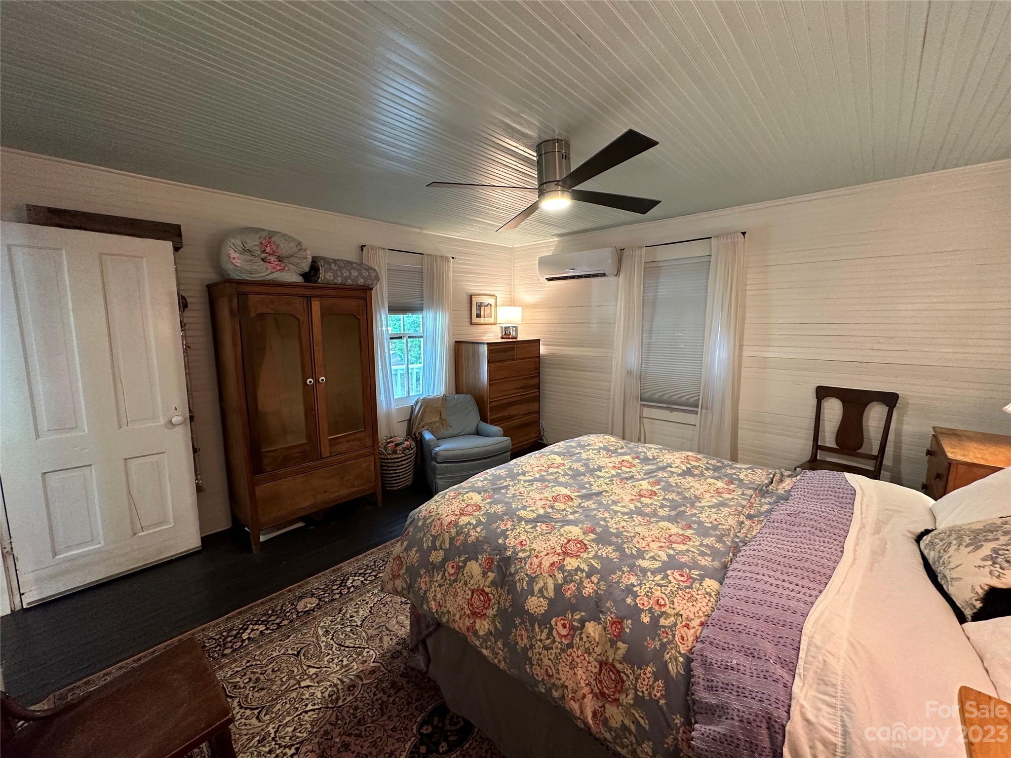3591 Chapel Hill Road Marshall NC 28753