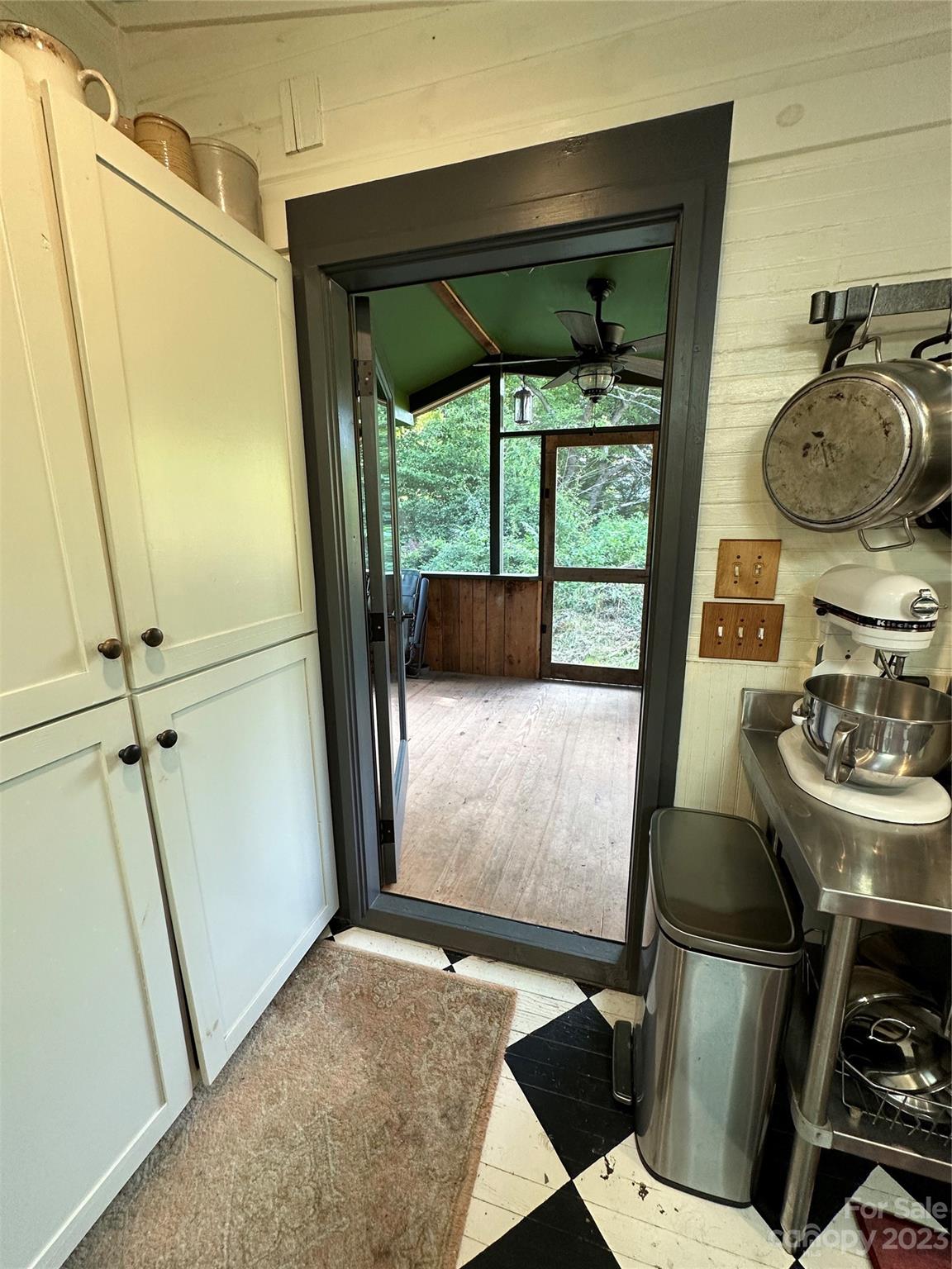 3591 Chapel Hill Road Marshall NC 28753