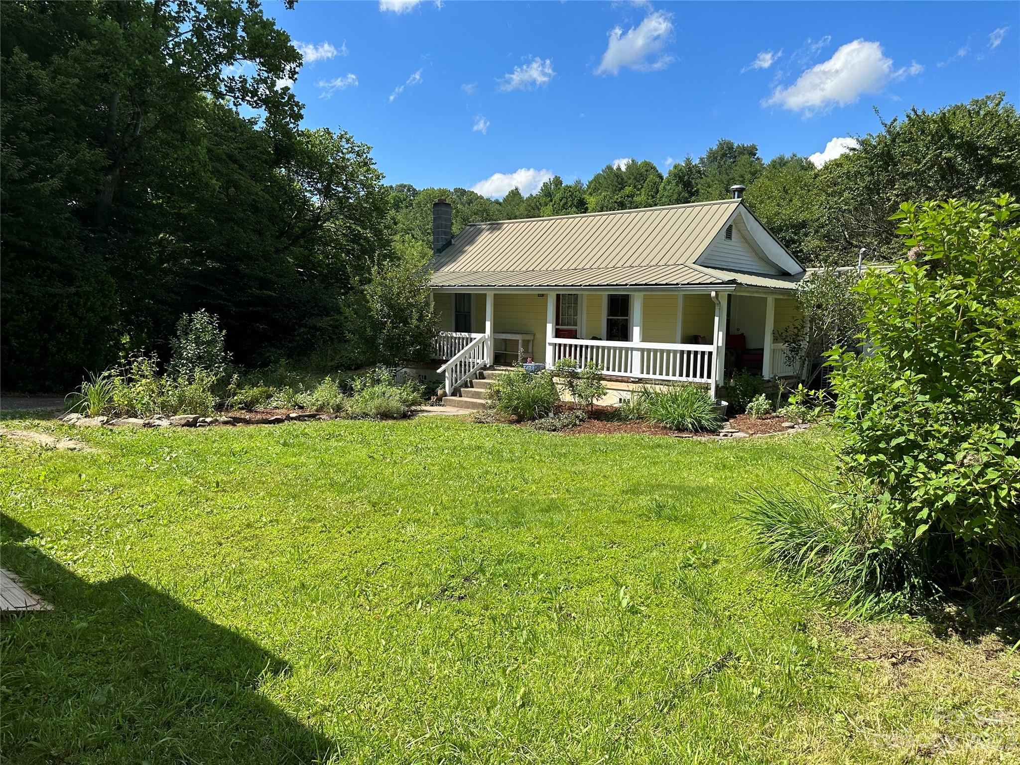 3591 Chapel Hill Road Marshall NC 28753