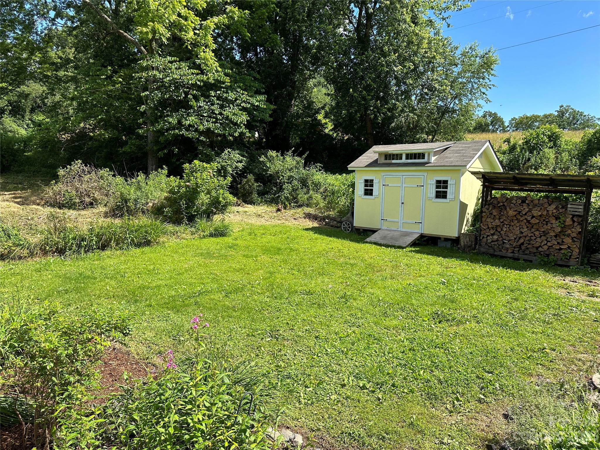 3591 Chapel Hill Road Marshall NC 28753