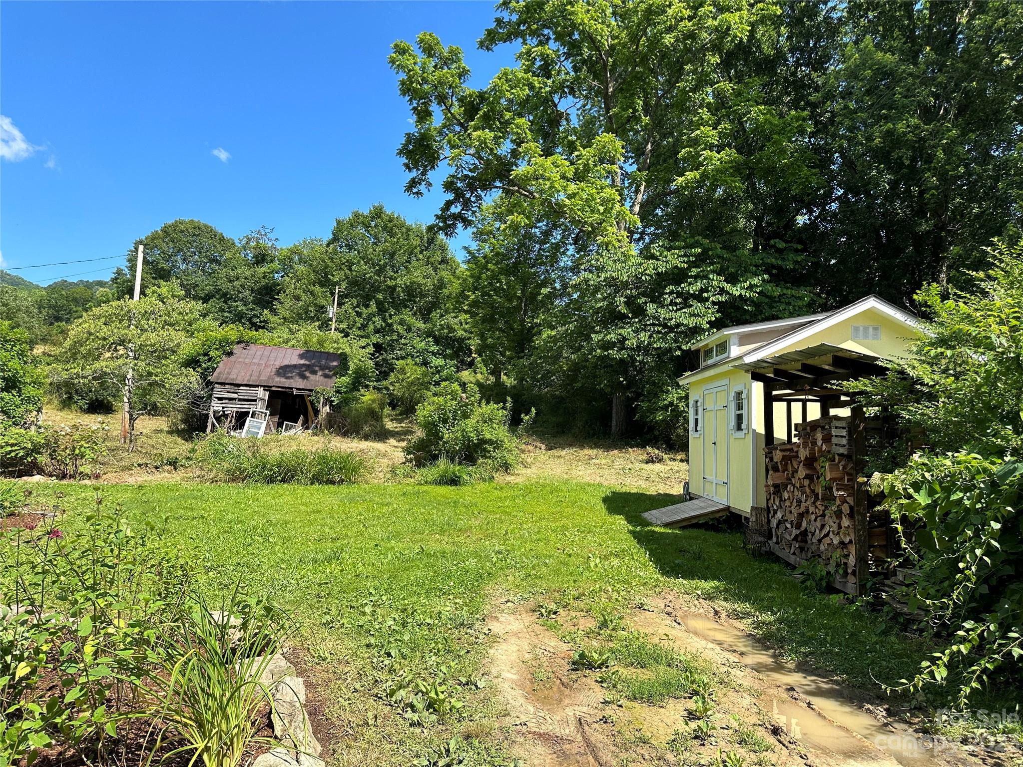 3591 Chapel Hill Road Marshall NC 28753