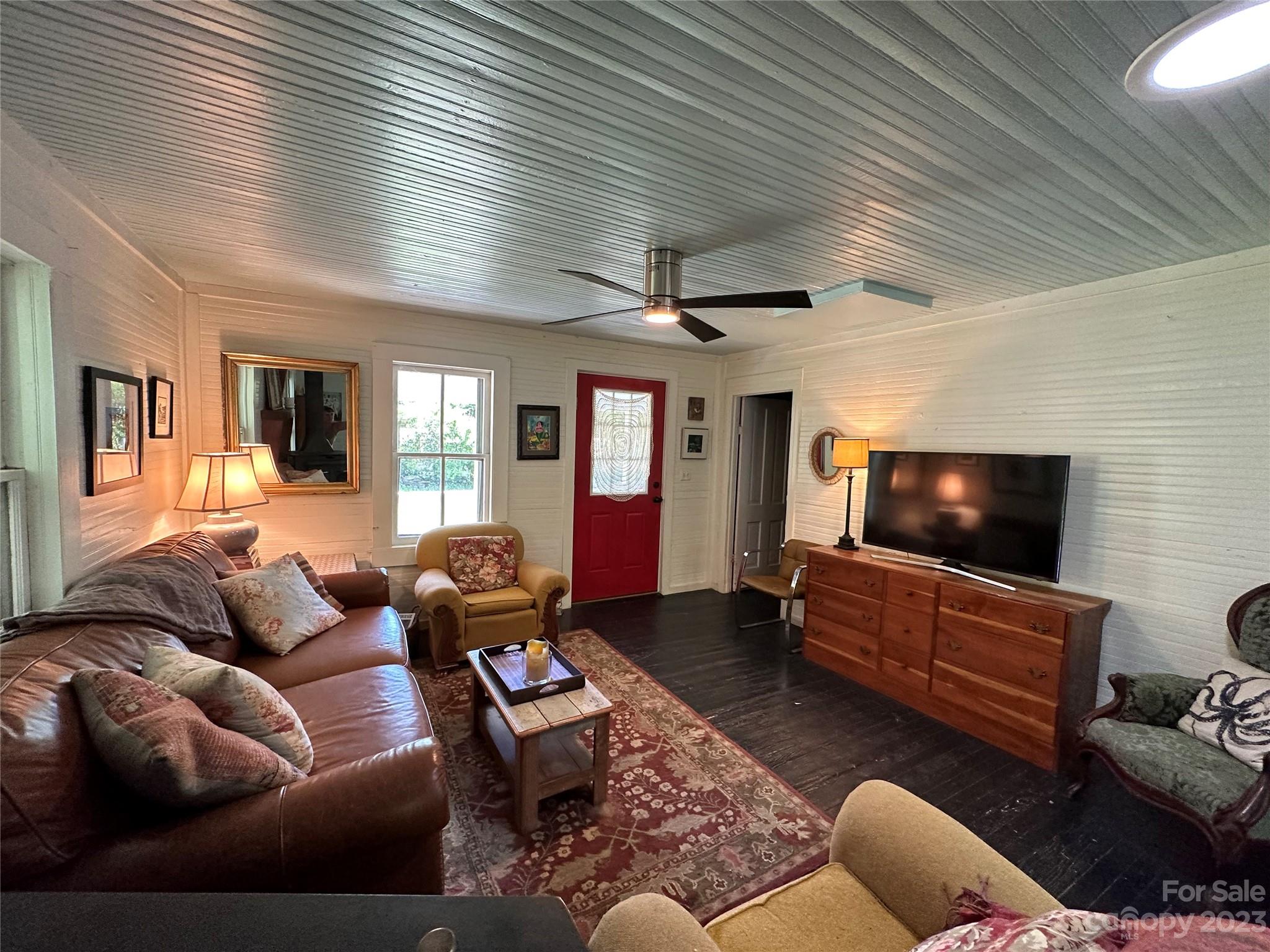 3591 Chapel Hill Road Marshall NC 28753