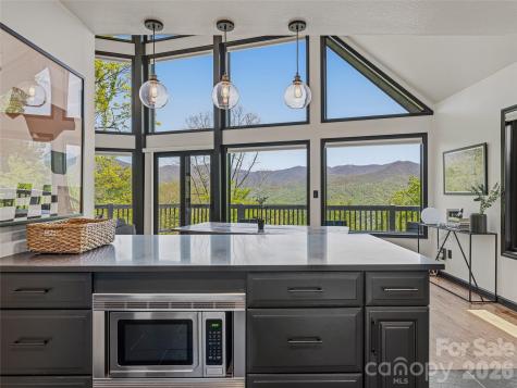 110 North Knob Lane Weaverville NC 28787