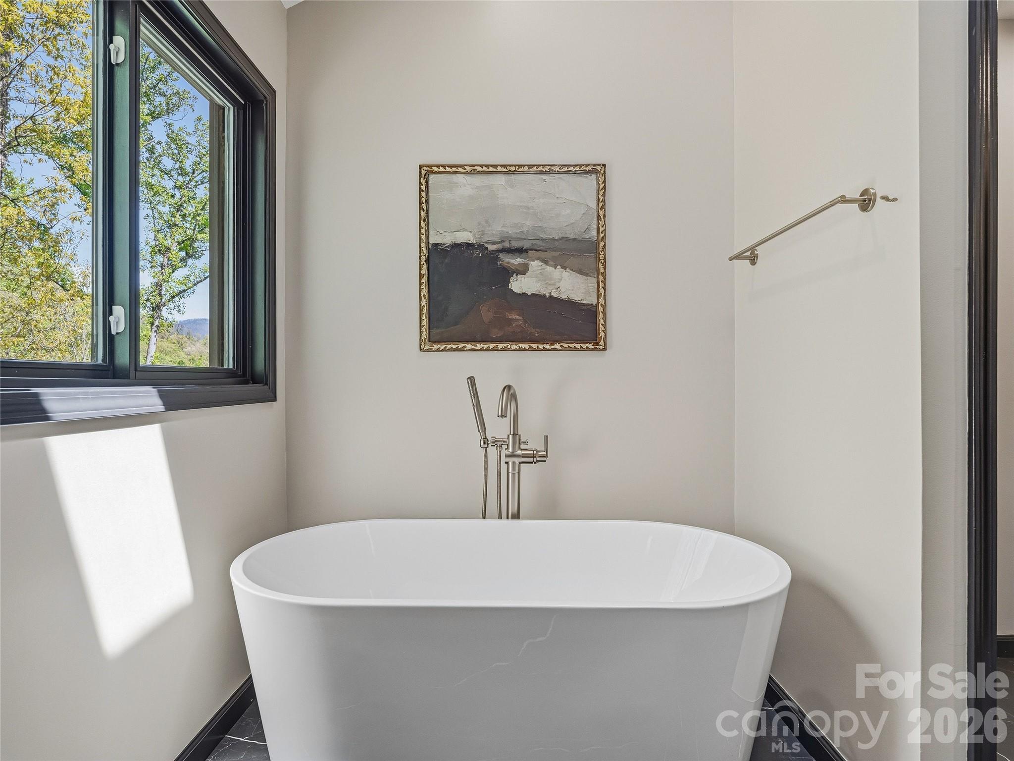 110 North Knob Lane Weaverville NC 28787