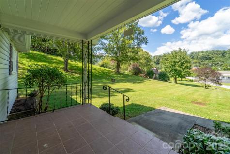 144 Cherry Street Sylva NC 28779