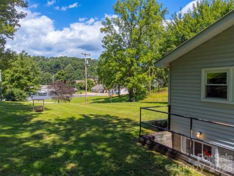 144 Cherry Street Sylva NC 28779