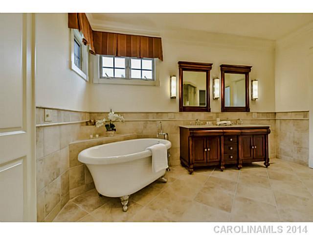 5316 Macandrew Drive Charlotte NC 28226