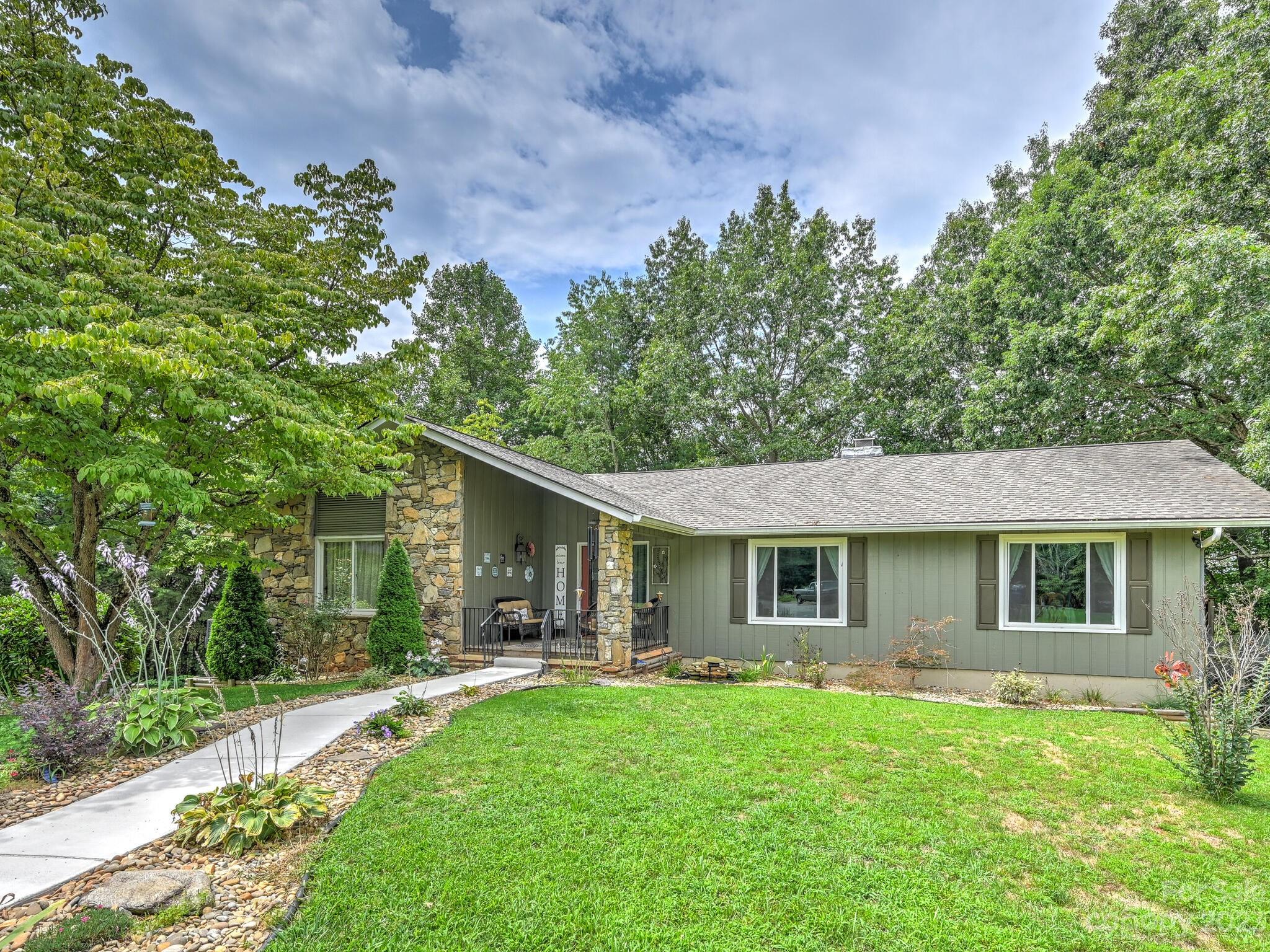 1 Blueberry Hill Road Asheville NC 28804