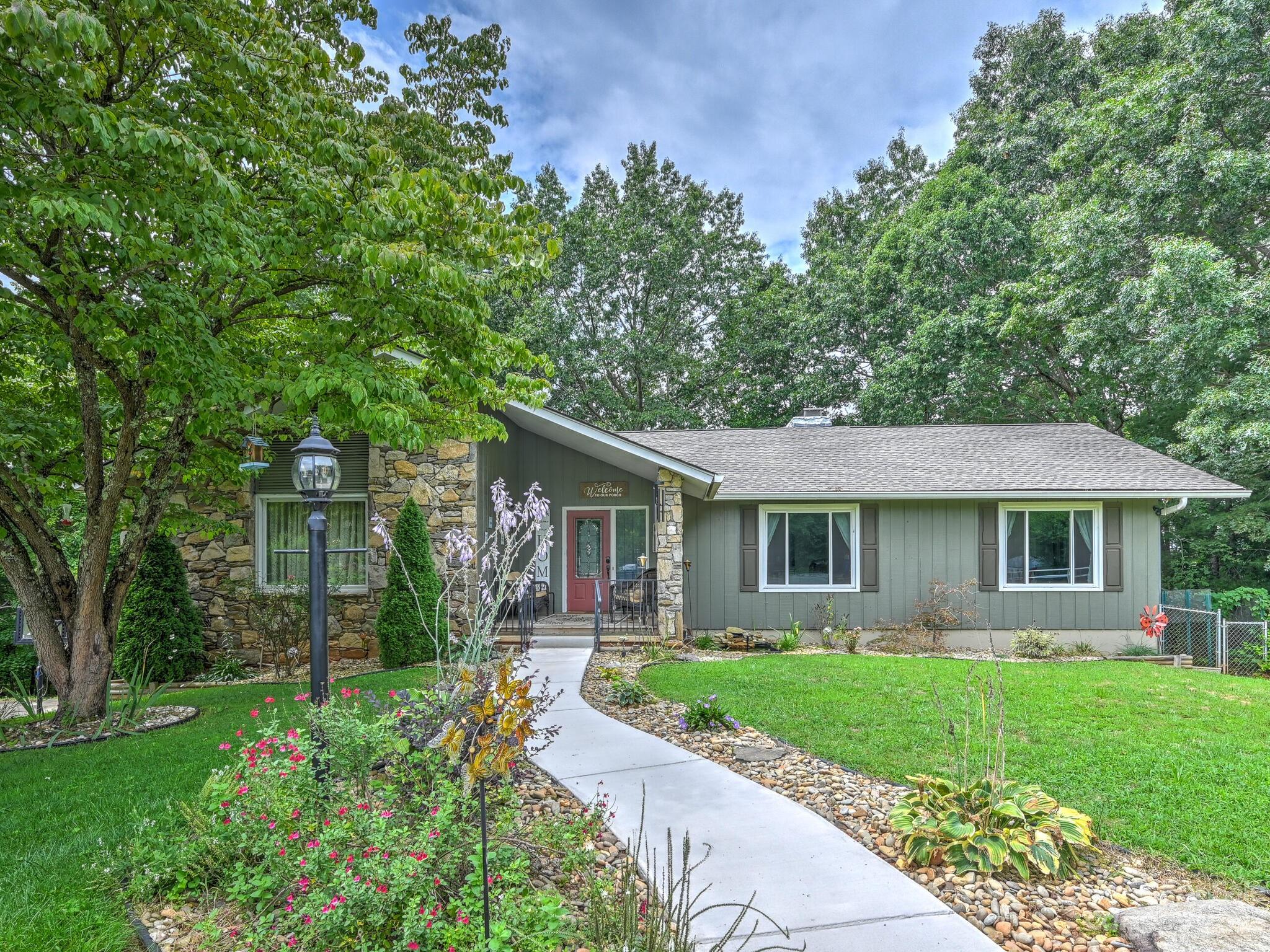 1 Blueberry Hill Road Asheville NC 28804