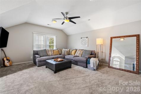 8520 Newton Lane Charlotte NC 28277