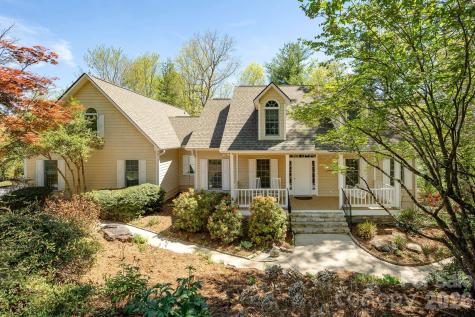 4 Ben Hogan Drive Hendersonville NC 28739