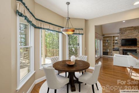 4 Ben Hogan Drive Hendersonville NC 28739