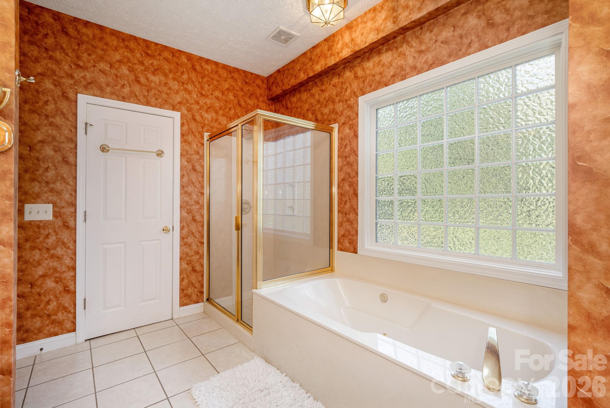 4 Ben Hogan Drive Hendersonville NC 28739