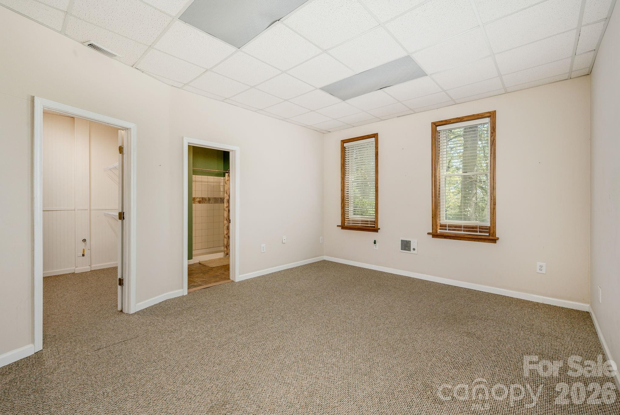 4 Ben Hogan Drive Hendersonville NC 28739