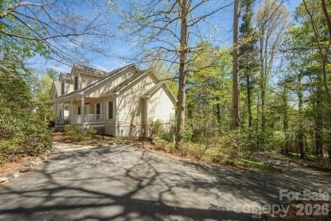 4 Ben Hogan Drive Hendersonville NC 28739