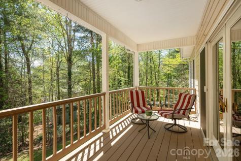 4 Ben Hogan Drive Hendersonville NC 28739