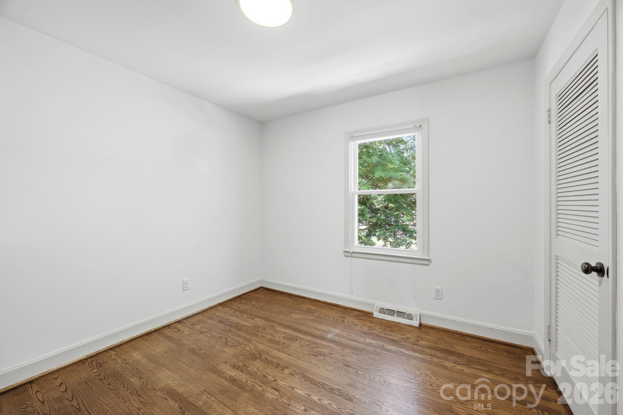 1941 Bentley Place Charlotte NC 28205
