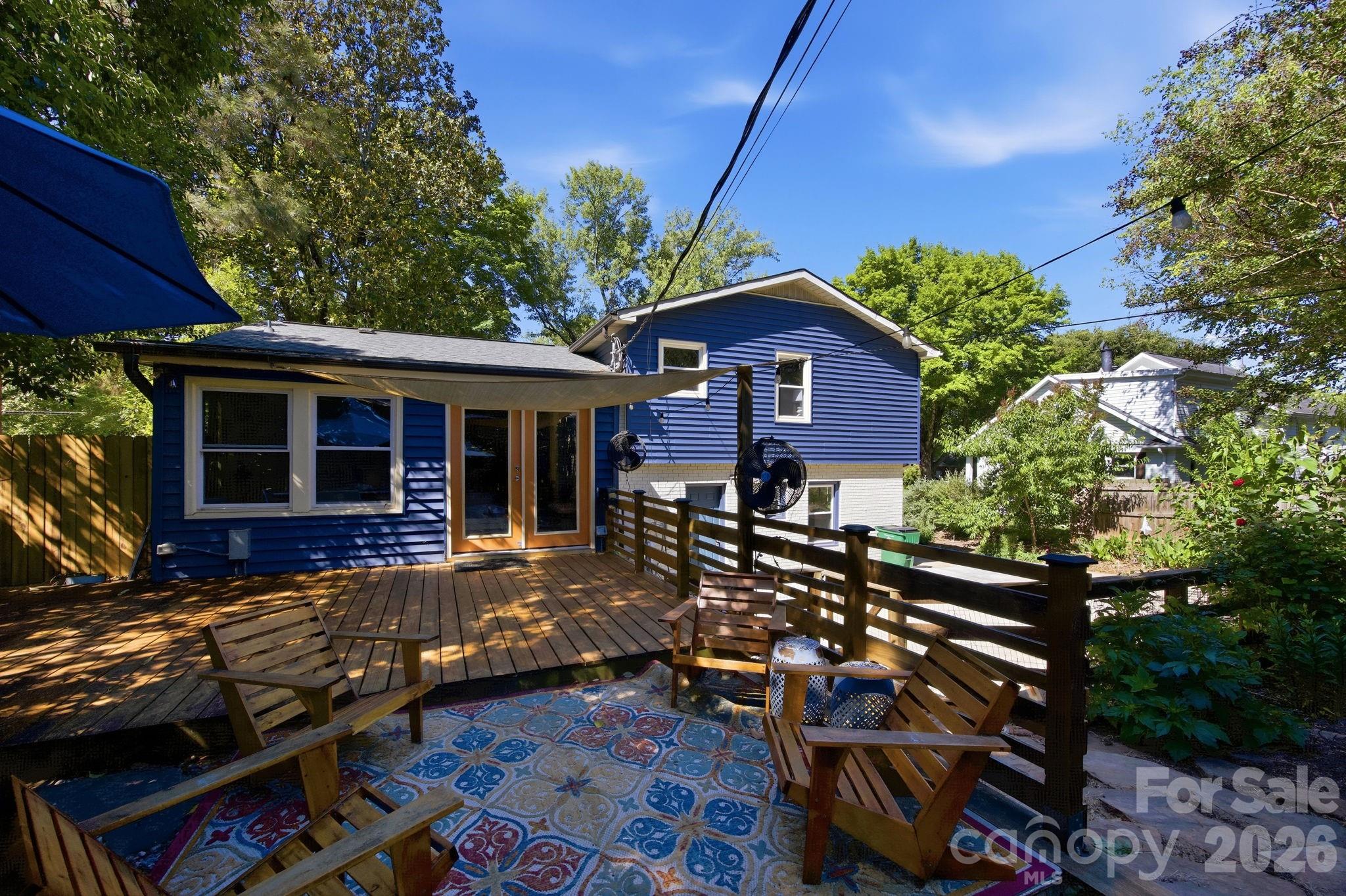 1941 Bentley Place Charlotte NC 28205