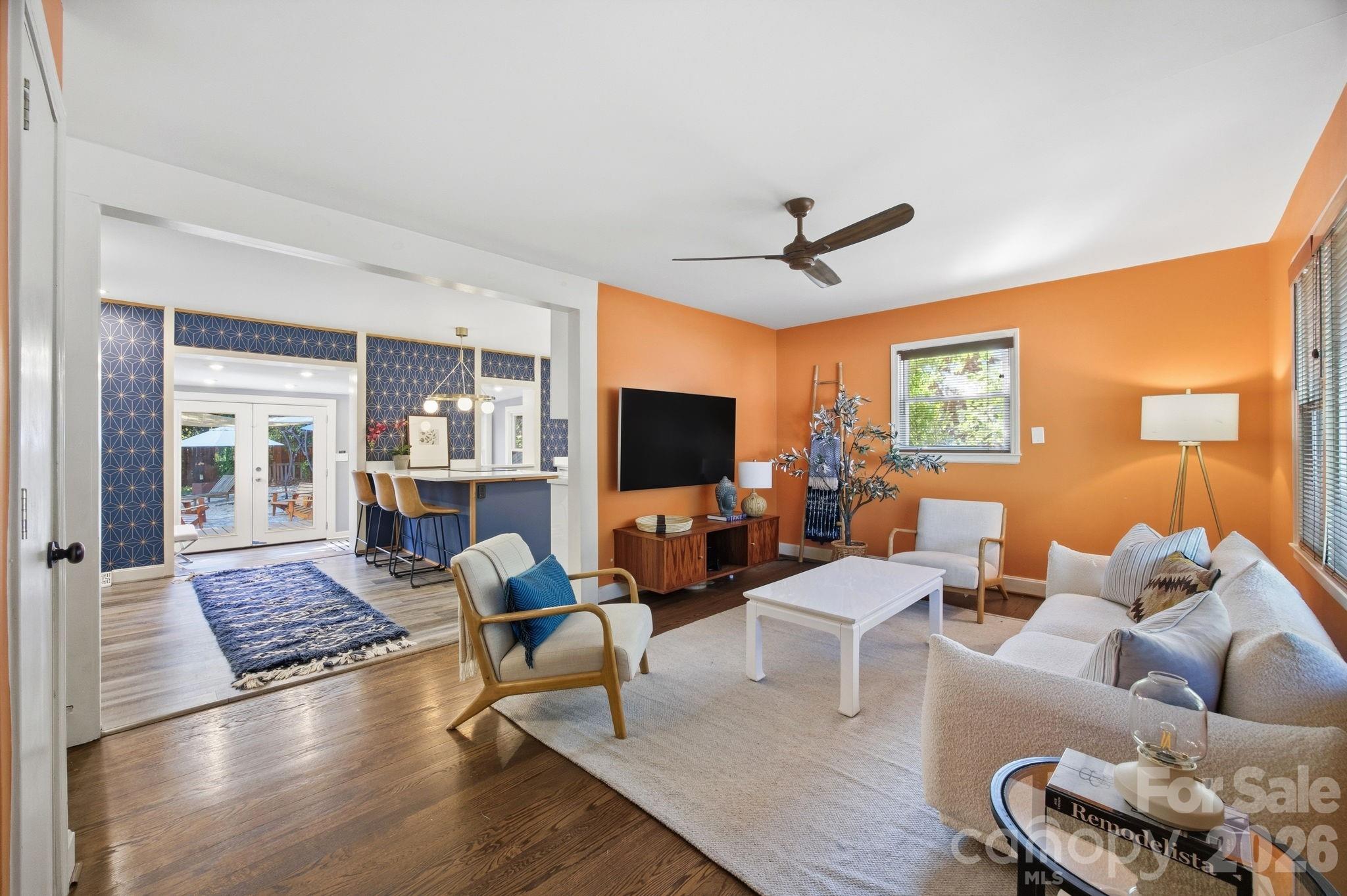 1941 Bentley Place Charlotte NC 28205