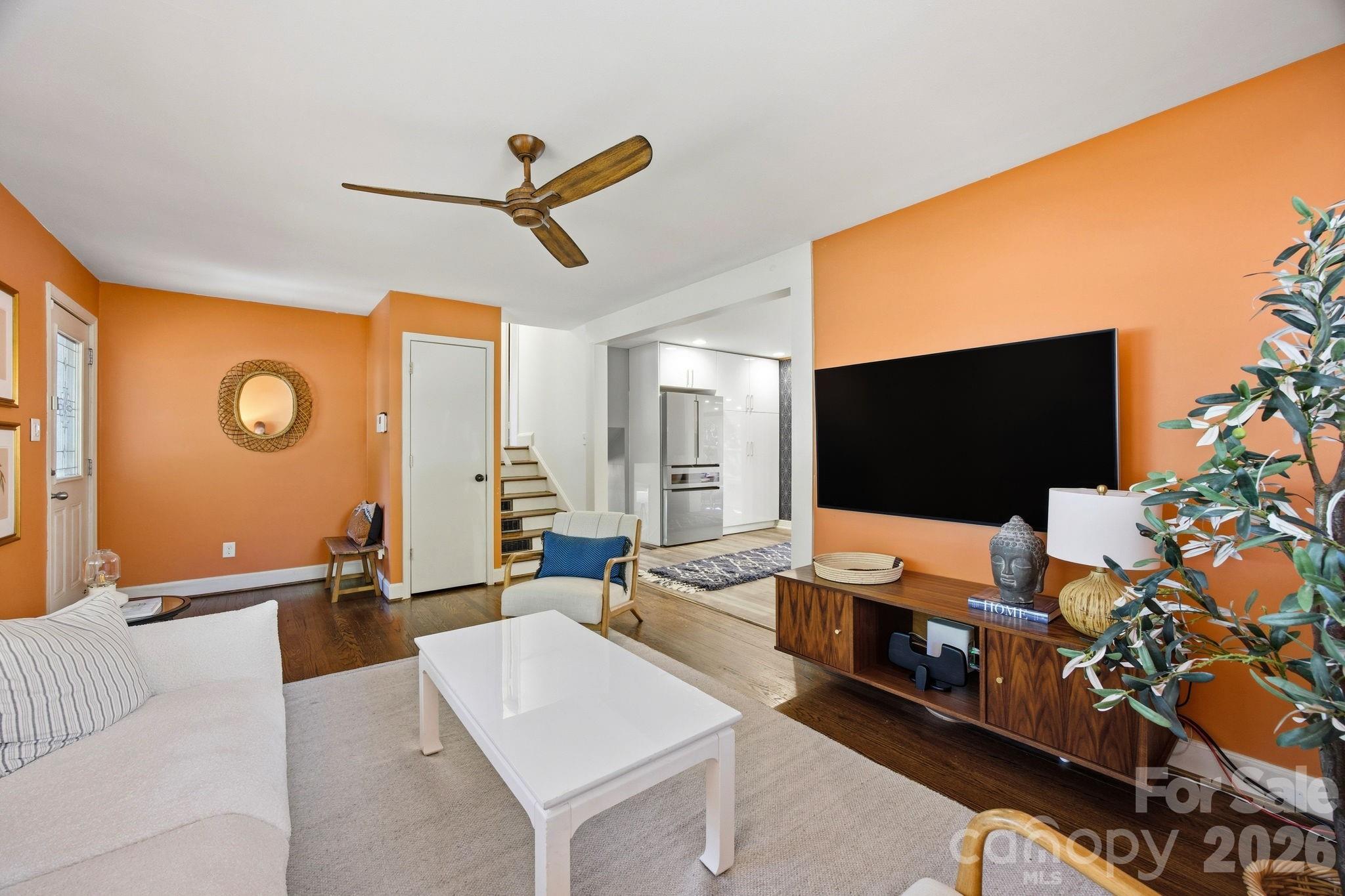 1941 Bentley Place Charlotte NC 28205