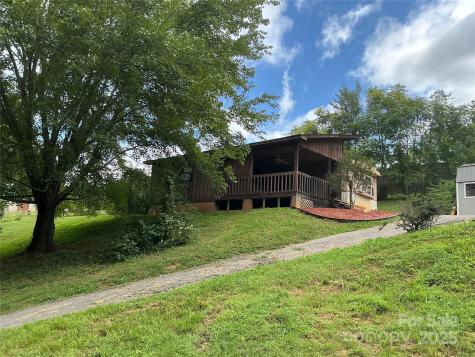 30 And 32 W Skyland Circle Asheville NC 28804