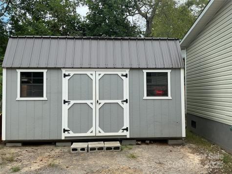 30 And 32 W Skyland Circle Asheville NC 28804