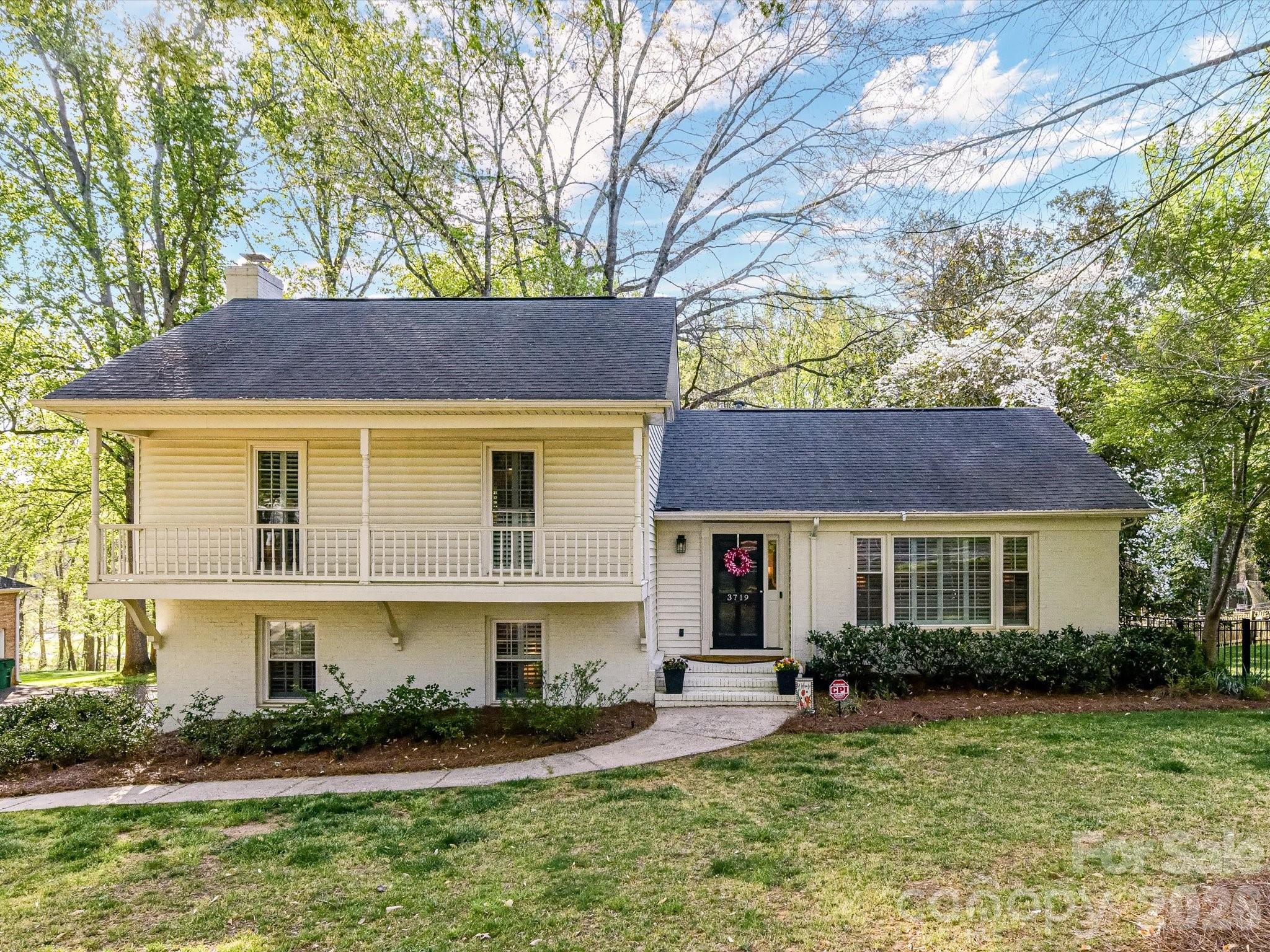 3719 Huckleberry Road Charlotte NC 28210