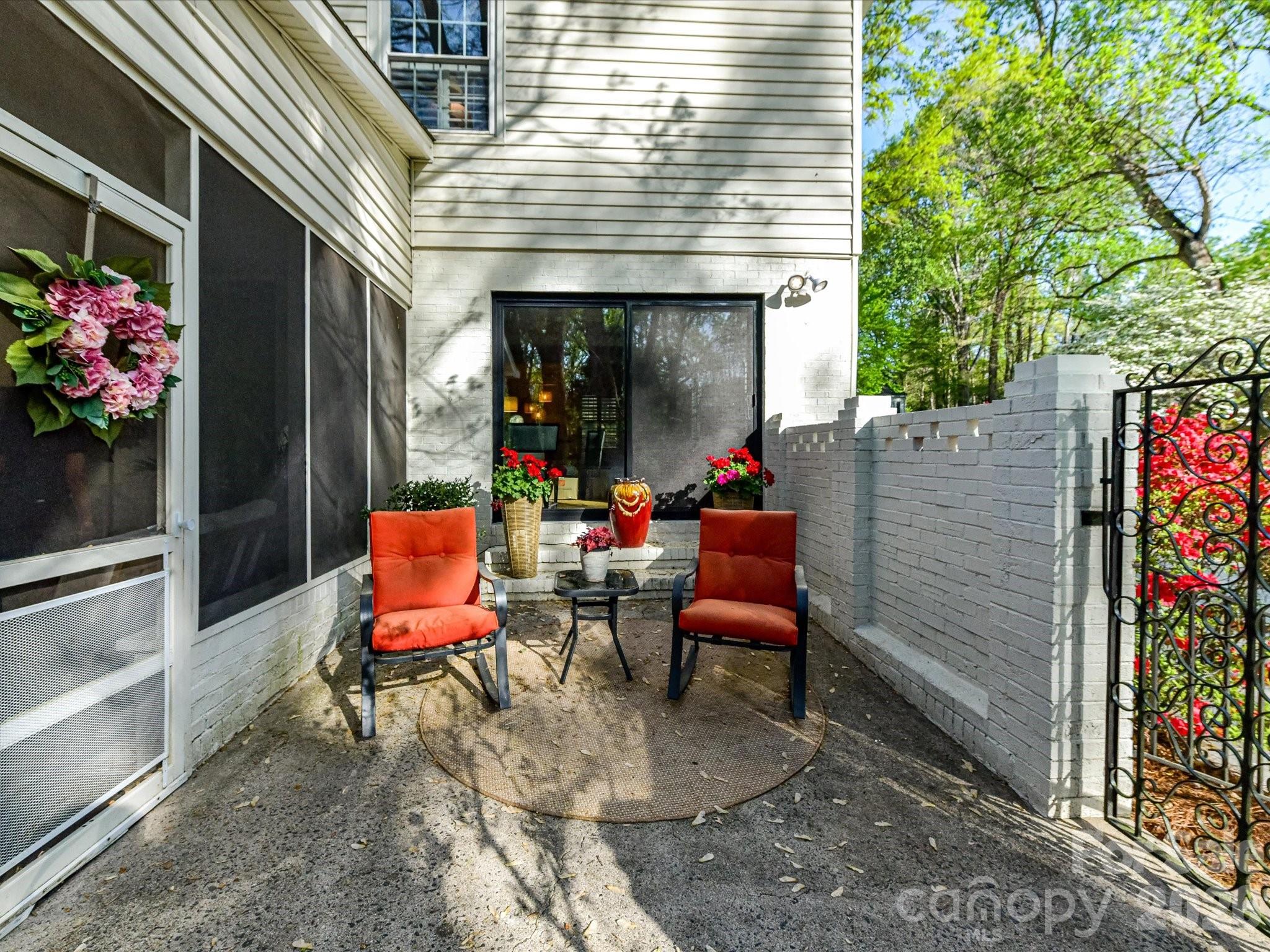 3719 Huckleberry Road Charlotte NC 28210