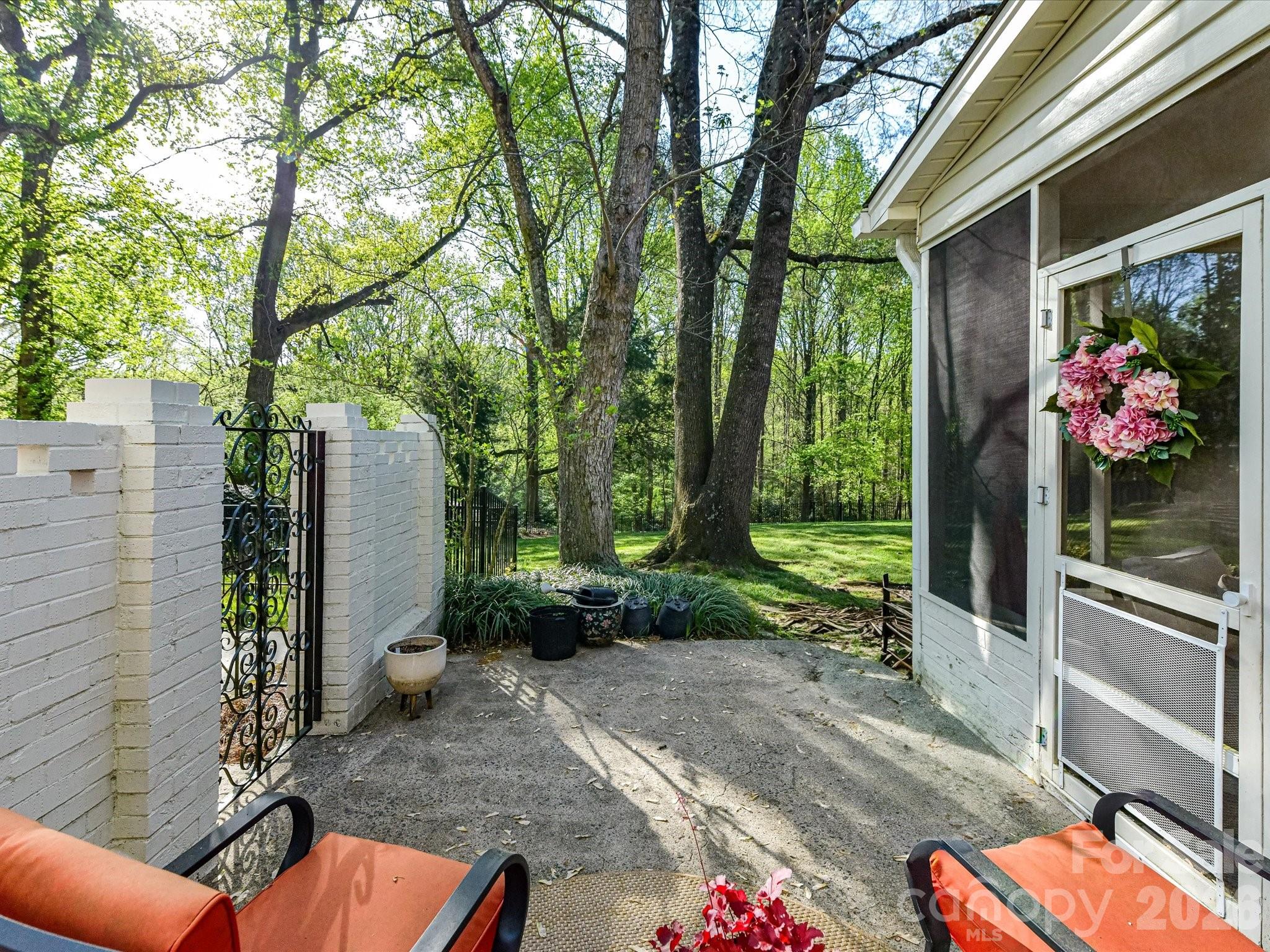 3719 Huckleberry Road Charlotte NC 28210